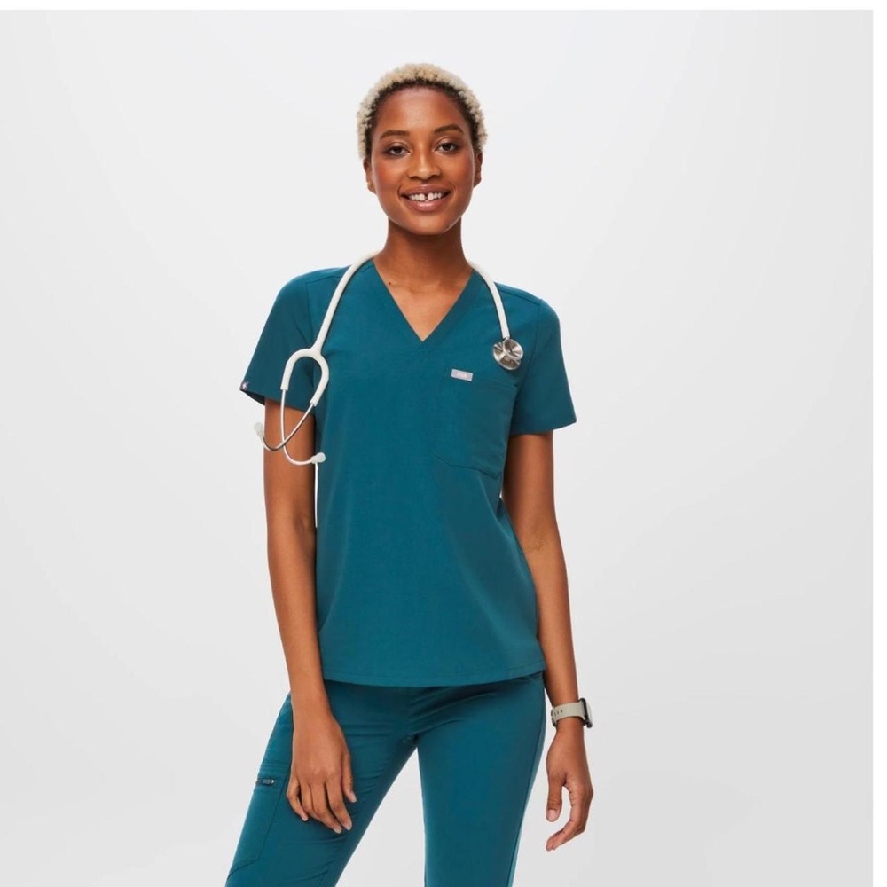FIGS Scrub Top